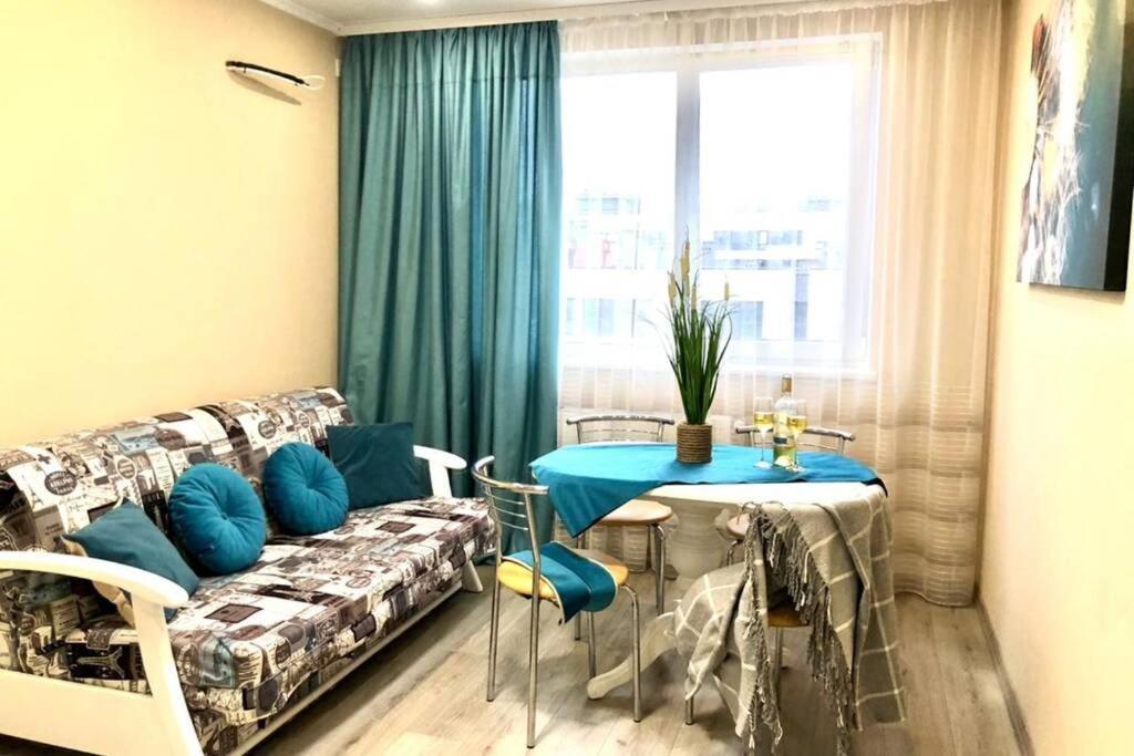 Appartamento Новобудова Місто Трав, Р-Н Вікторії Гарденс Leopoli Esterno foto